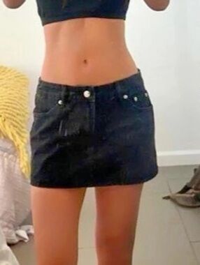 edikted Black Denim Mini Skirt Size Small